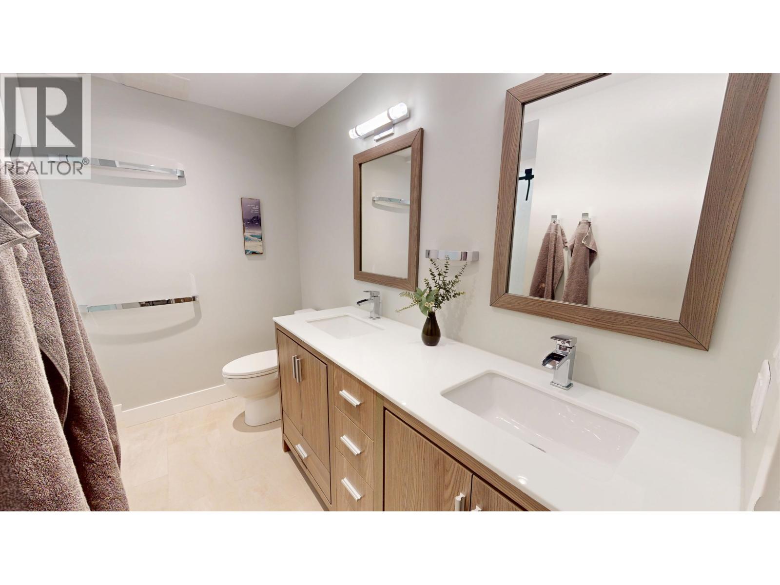 4062 NORWOOD AVENUE, North Vancouver