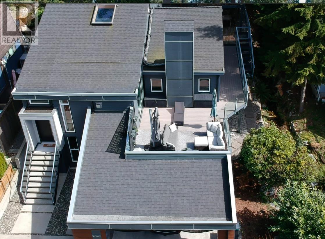 4062 NORWOOD AVENUE, North Vancouver