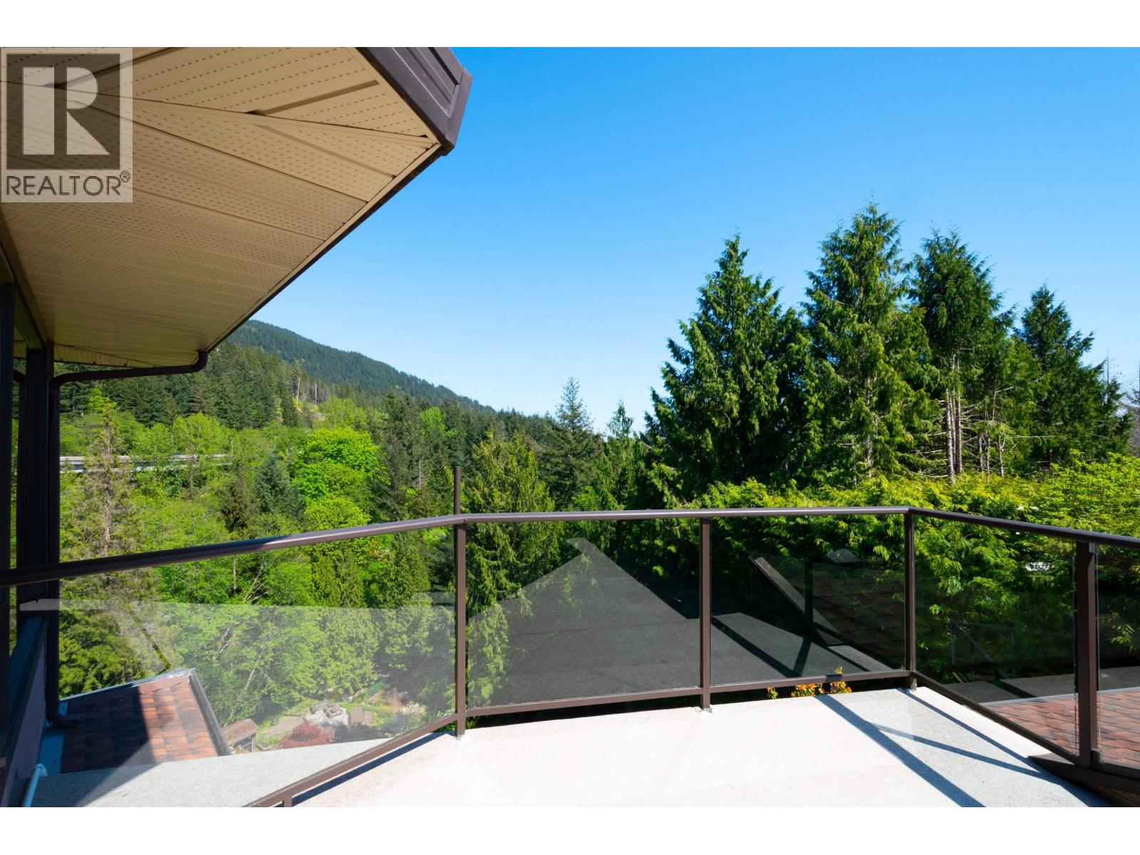4228 ROCKRIDGE CRESCENT, West Vancouver