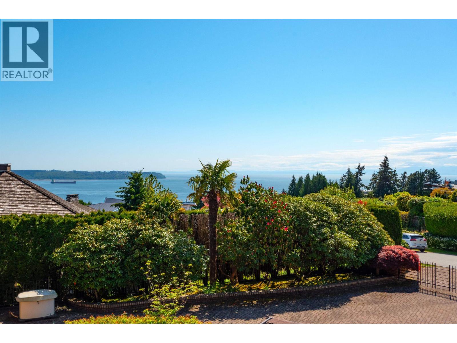 4228 ROCKRIDGE CRESCENT, West Vancouver