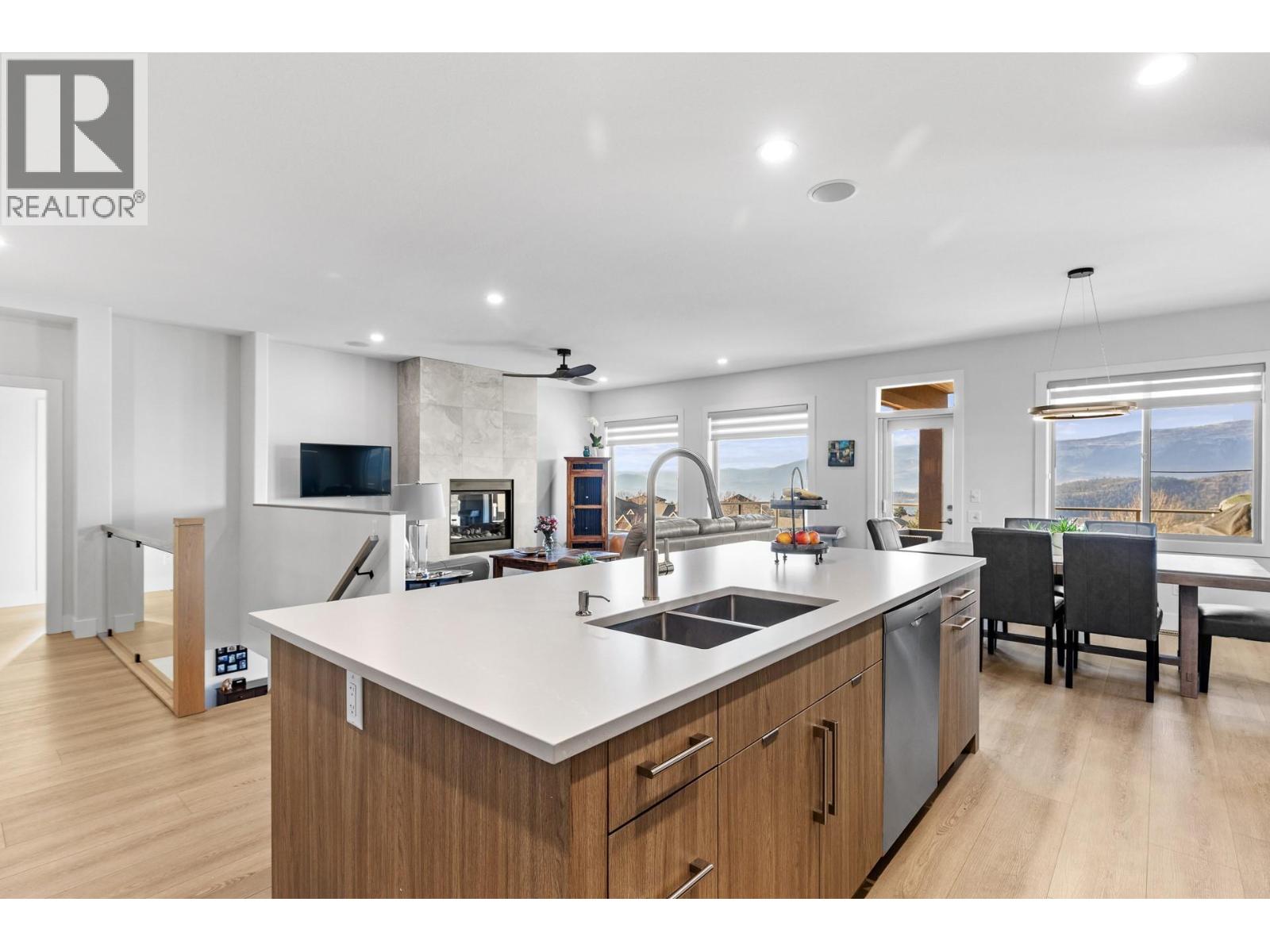 16 2450 Selkirk Drive, Kelowna