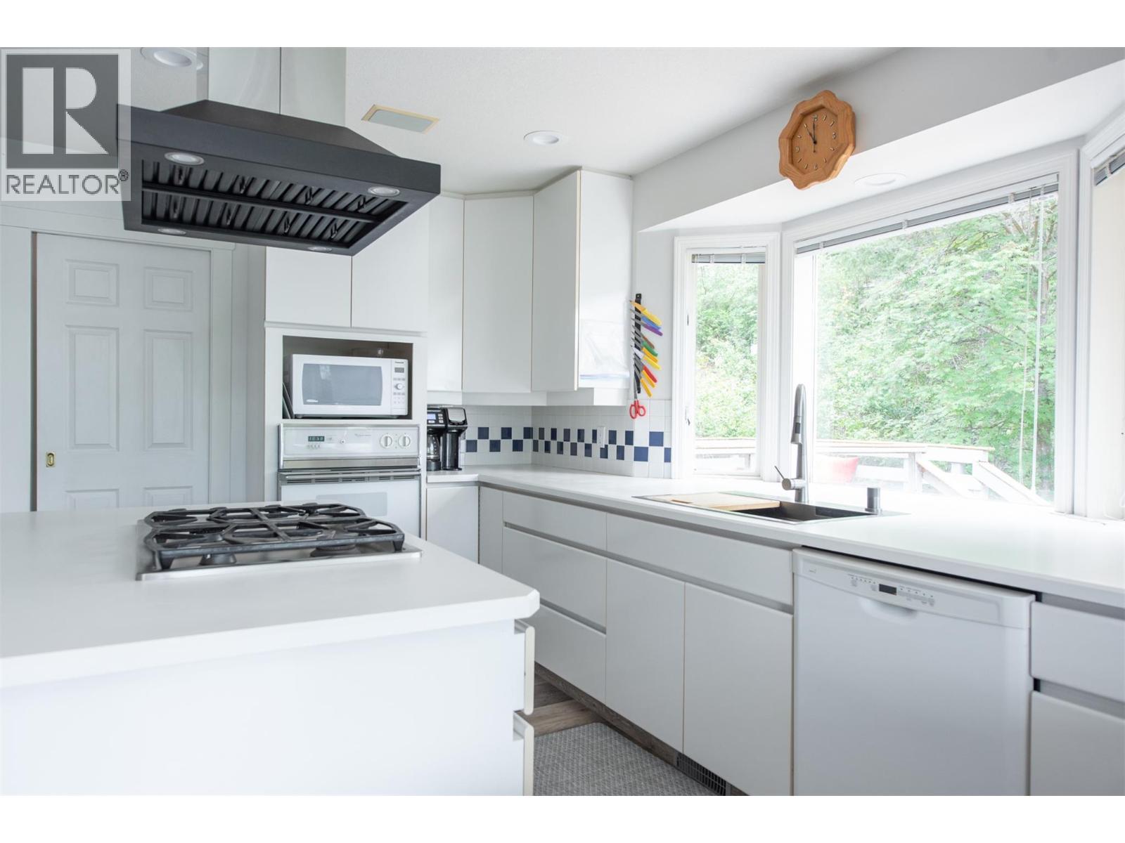 46 Farchant Way - 9