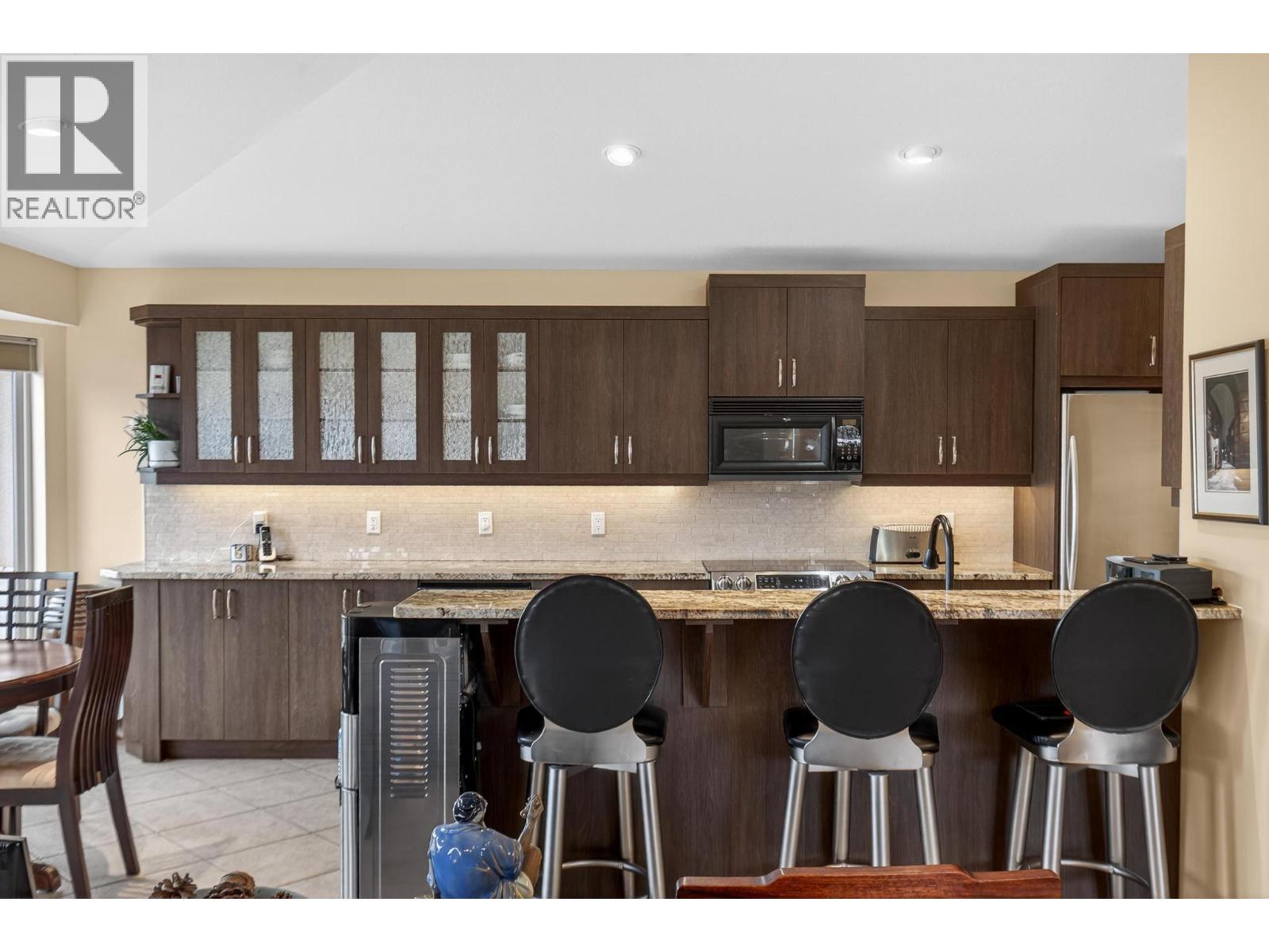 201 2455 Quail Ridge Boulevard, Kelowna