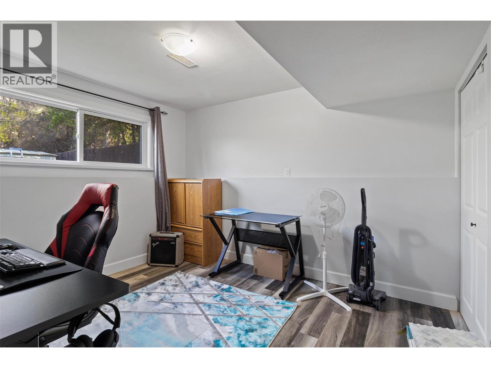 689 VALDES DRIVE - 25