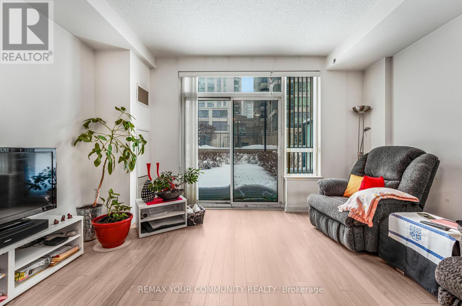 #108 75 NORTH PARK ROAD - 10