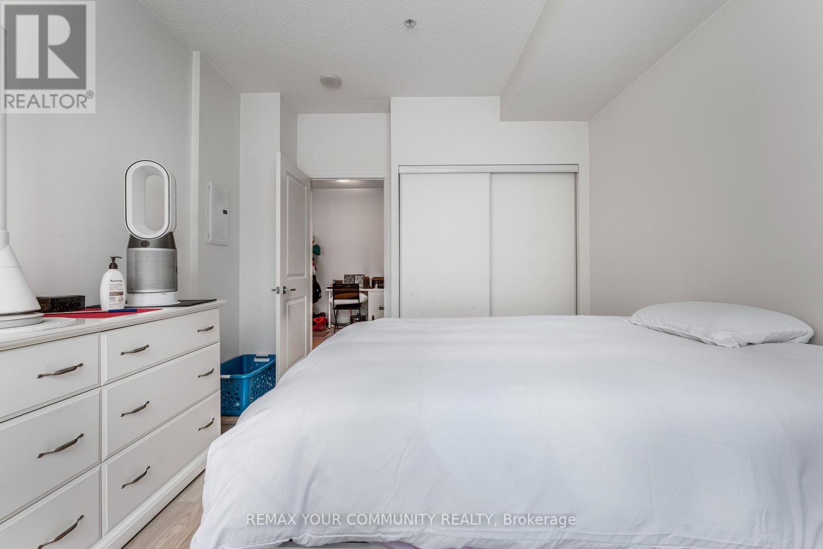 #108 75 NORTH PARK ROAD - 12