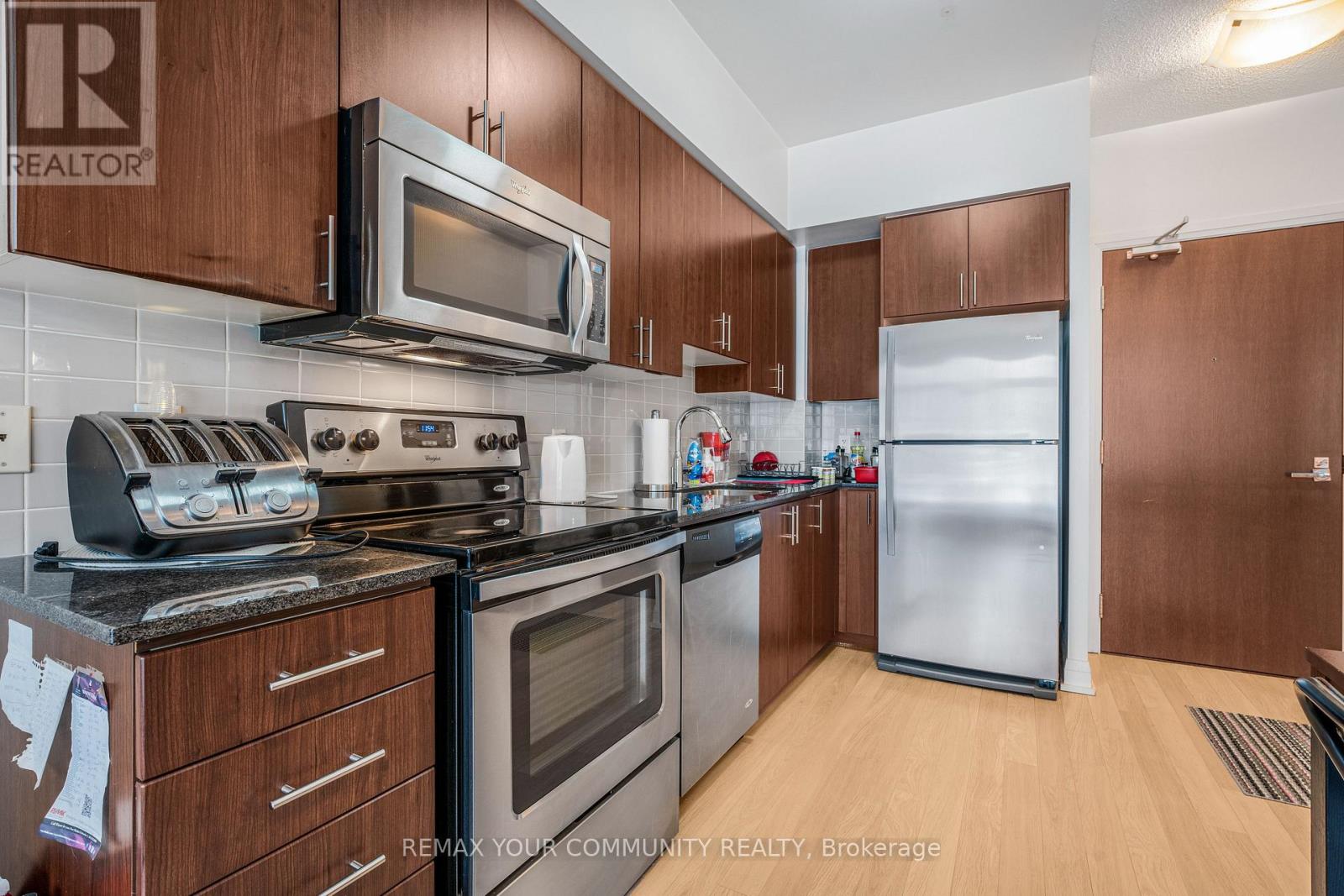 #108 75 NORTH PARK ROAD - 3