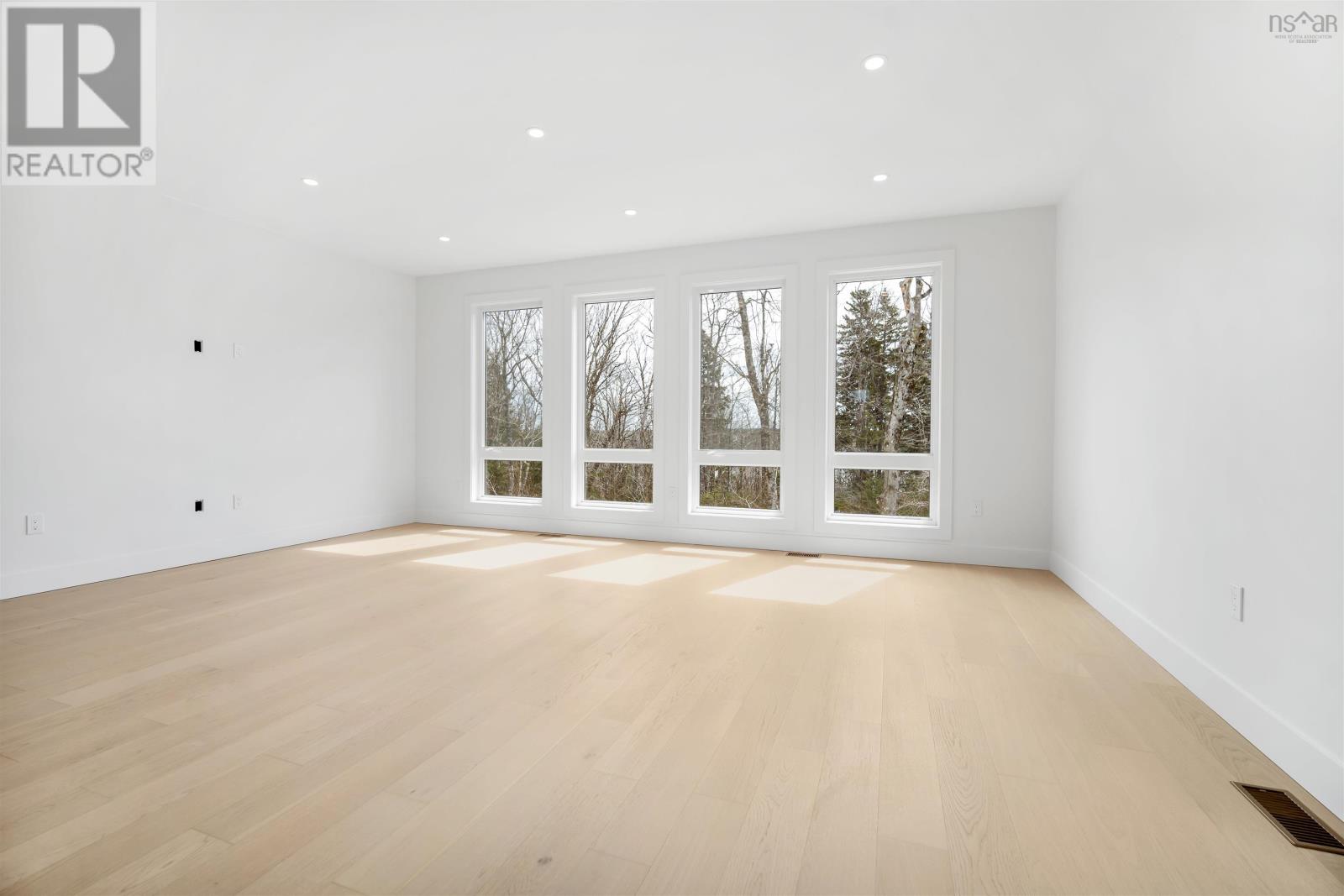 Property 19 of 43 of 2 Merion Court