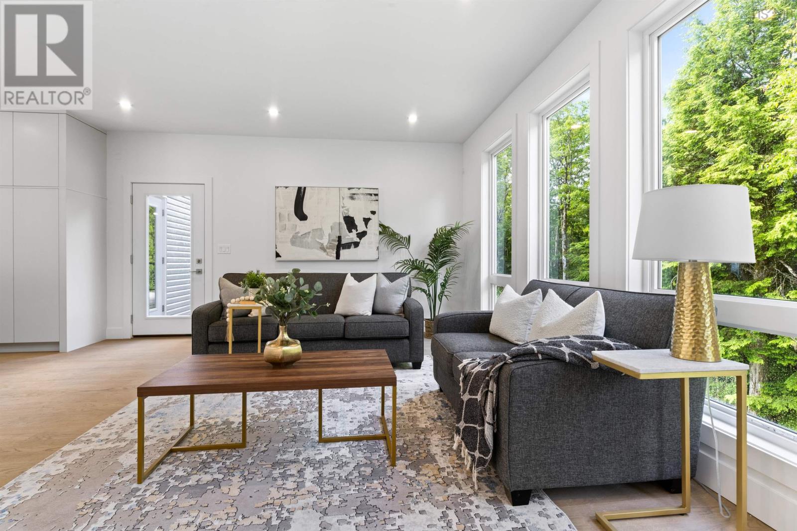 Property 21 of 43 of 2 Merion Court