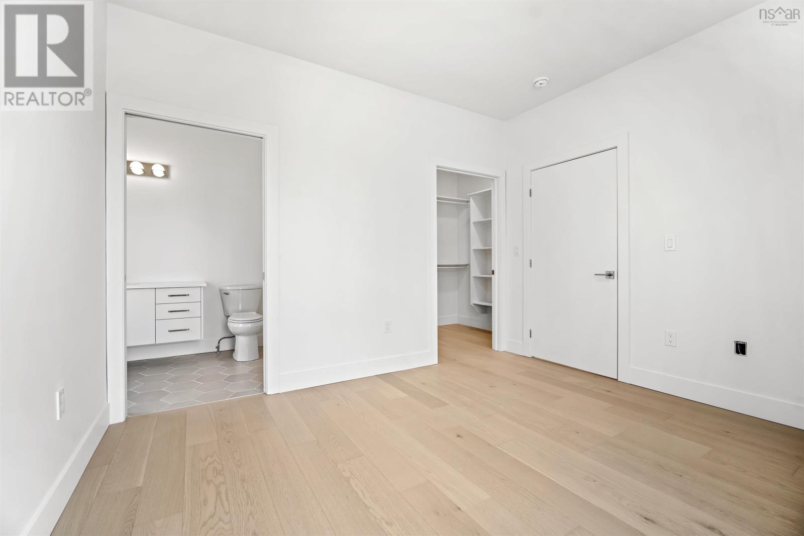 Property 24 of 43 of 2 Merion Court