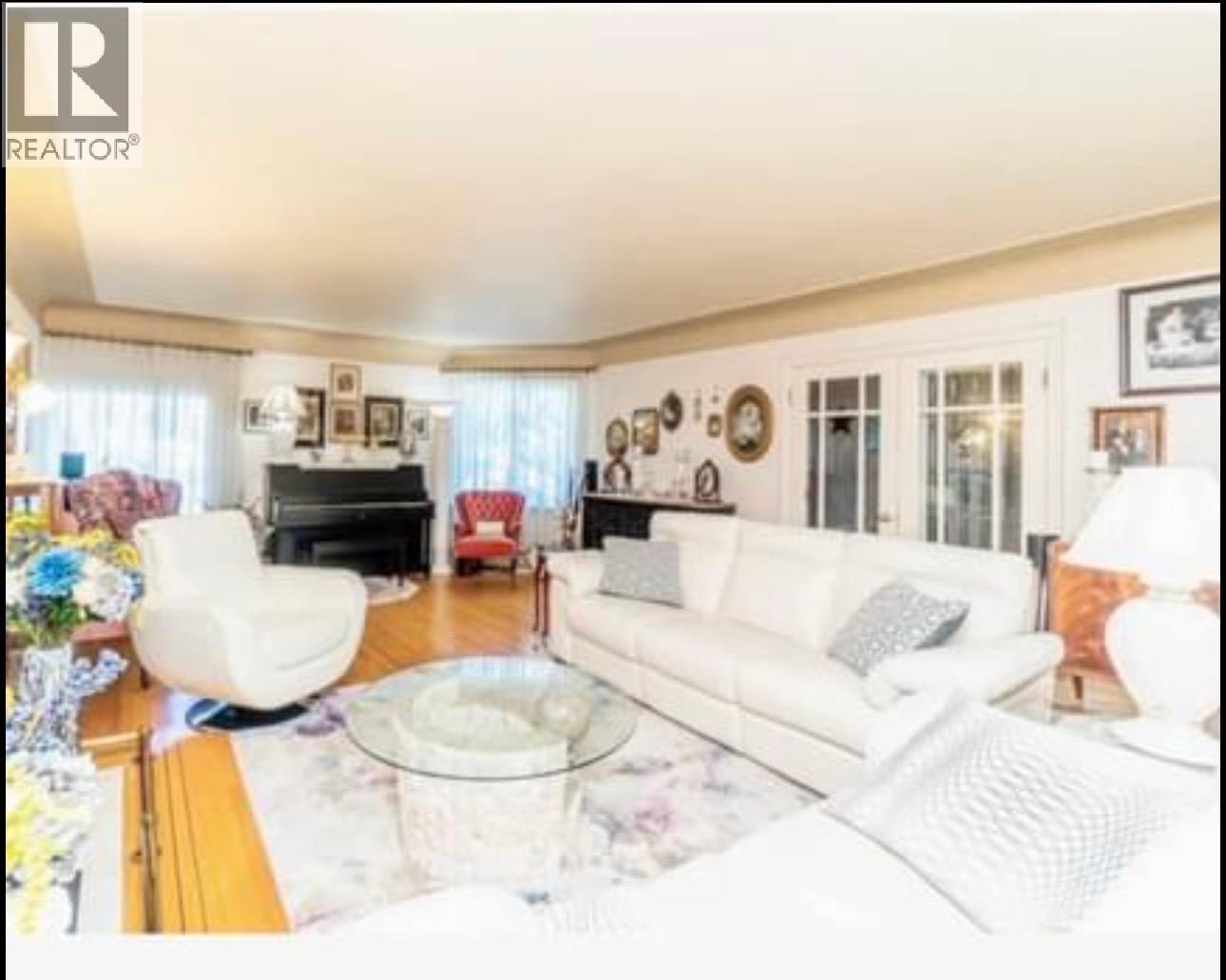 2550 LAURIER CRESCENT, Prince George