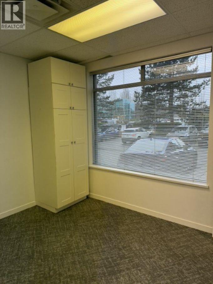 Office in Burnaby - Image 3