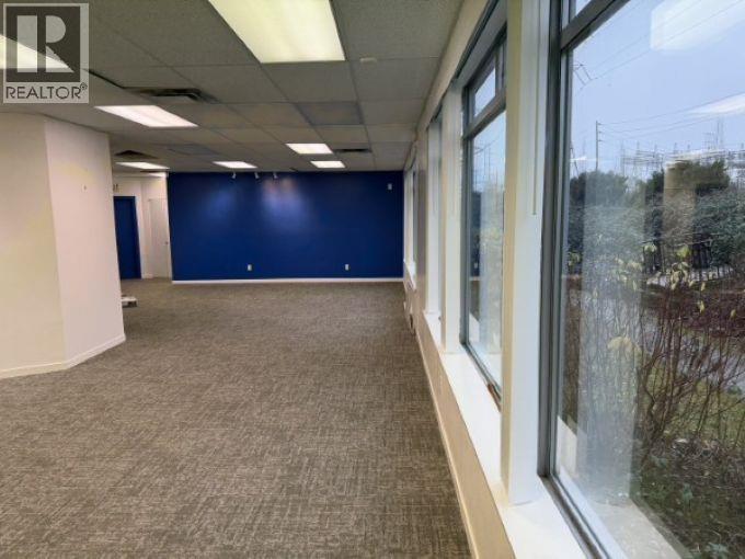 Office in Burnaby - Image 8