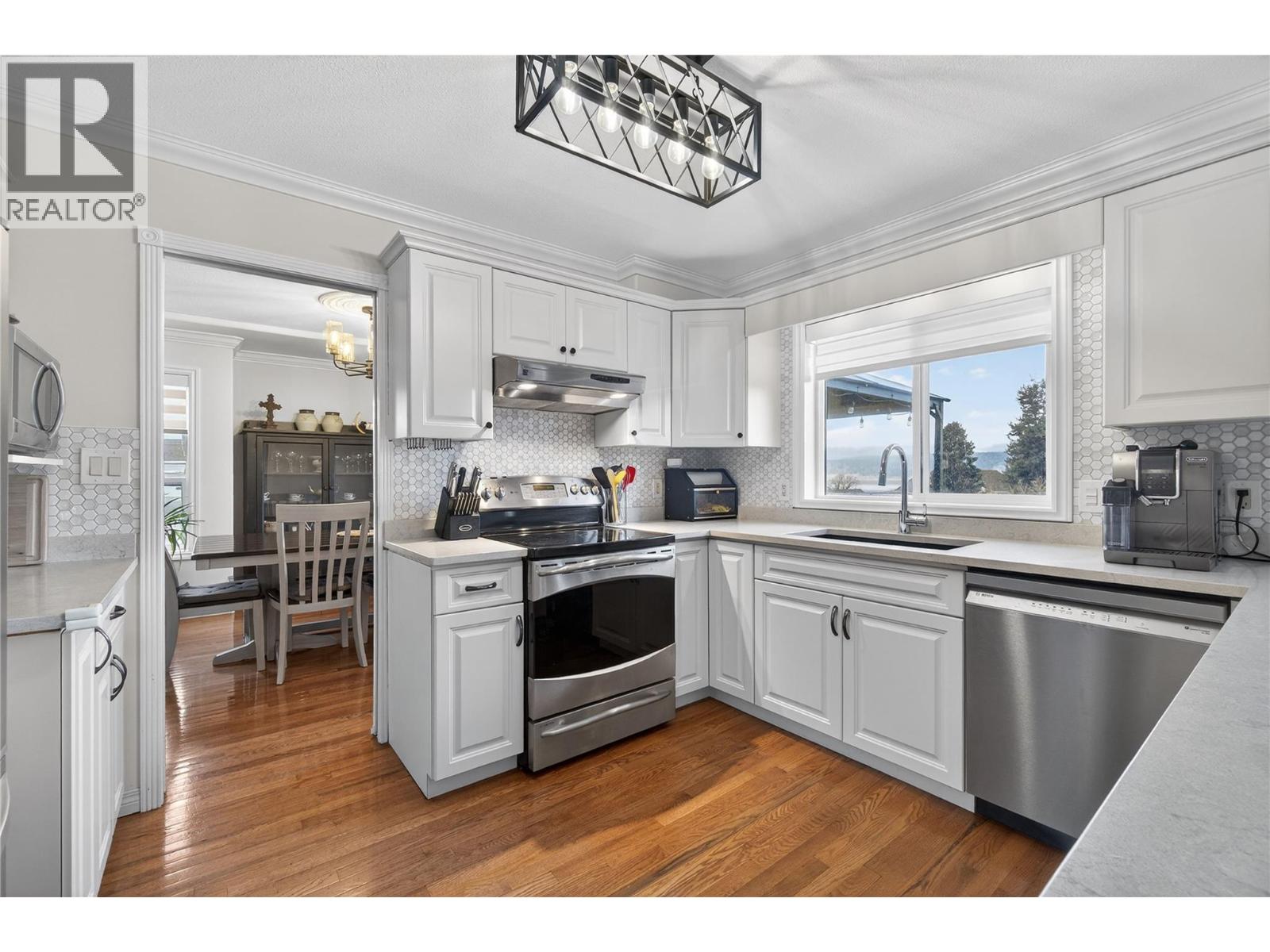  4801 13 Street Northeast, Salmon Arm