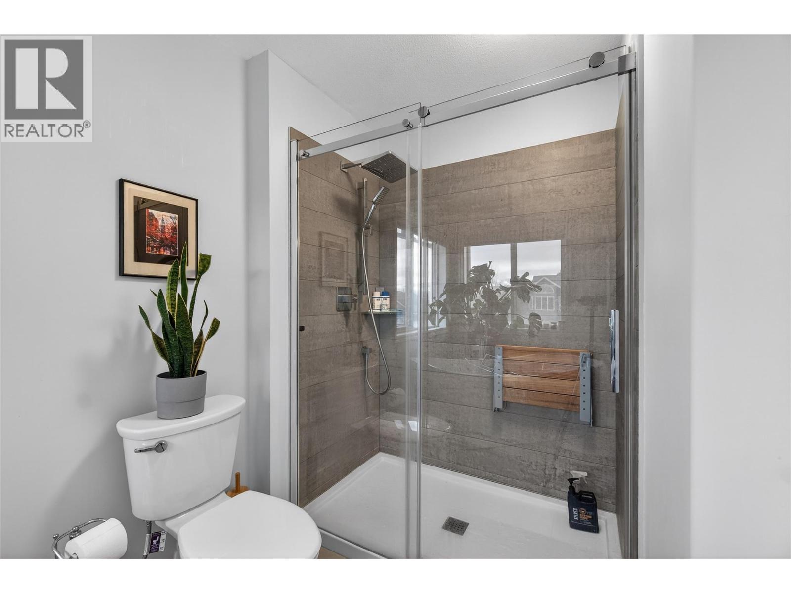  4801 13 Street Northeast, Salmon Arm