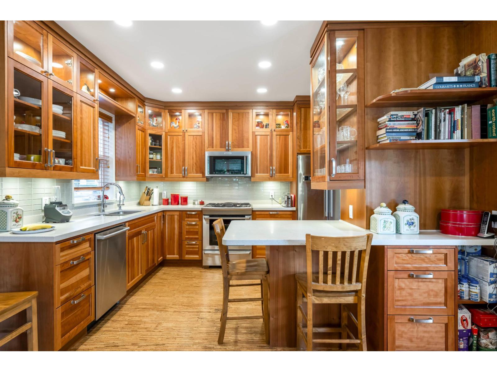 8 15055 20TH AVENUE, Surrey