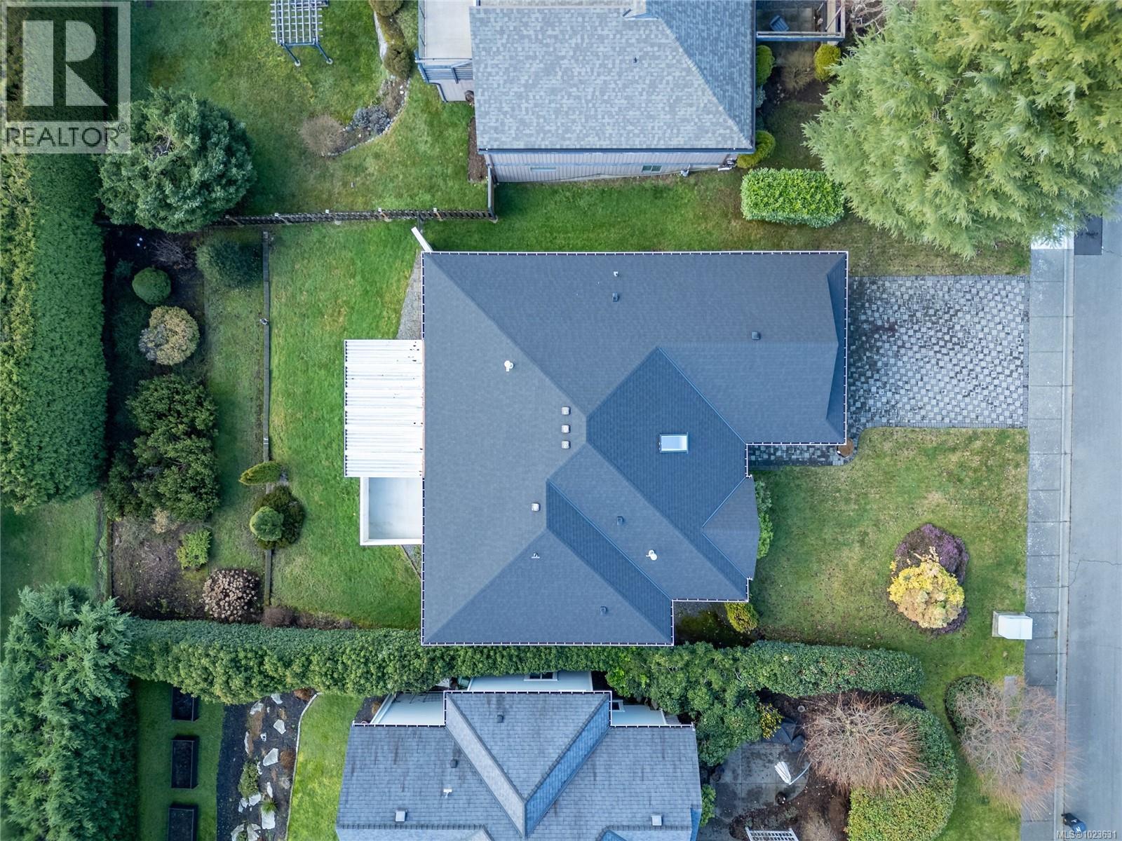 845 View Ave, Courtenay