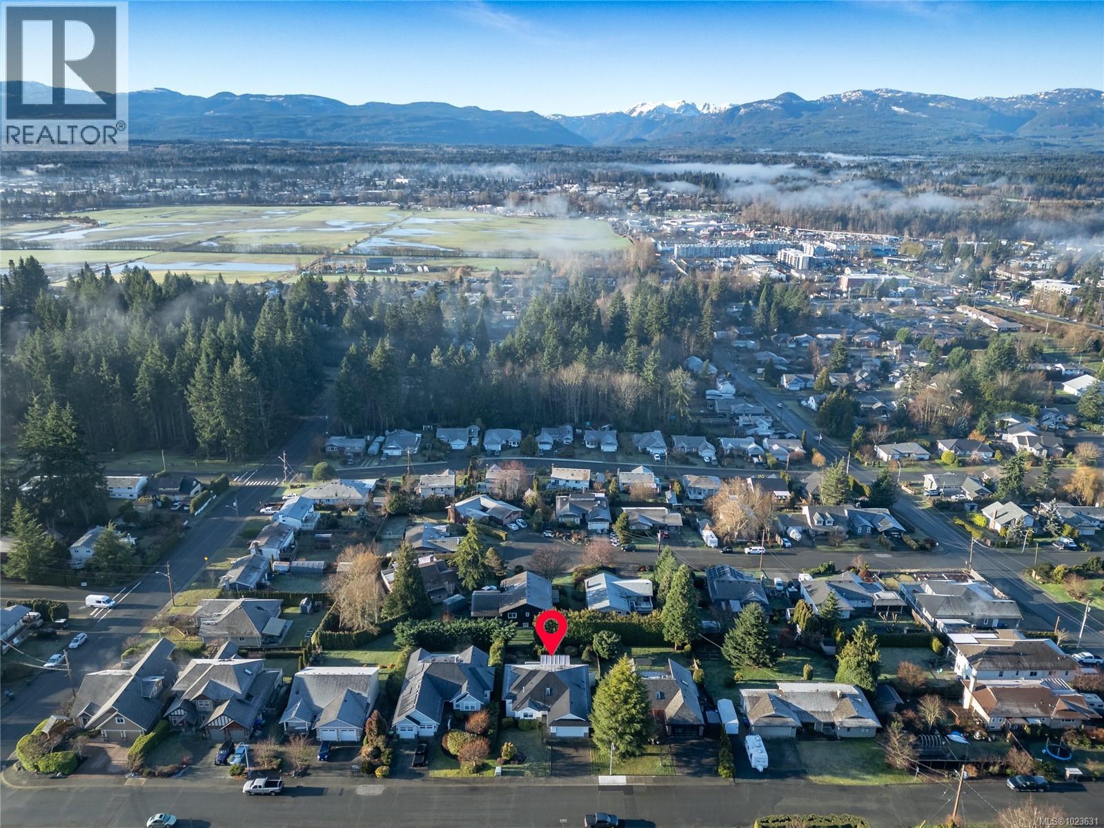 845 View Ave, Courtenay