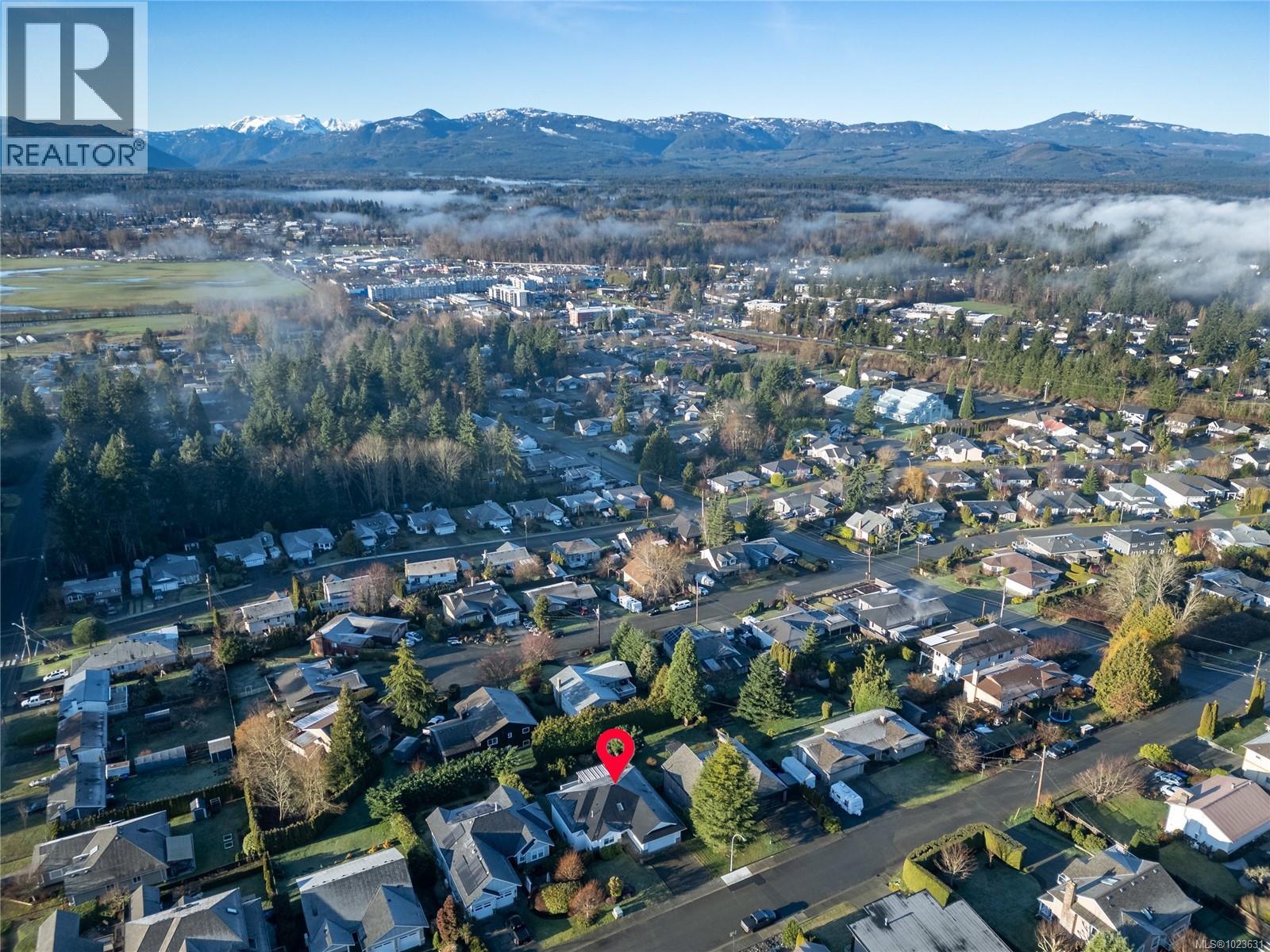 845 View Ave, Courtenay