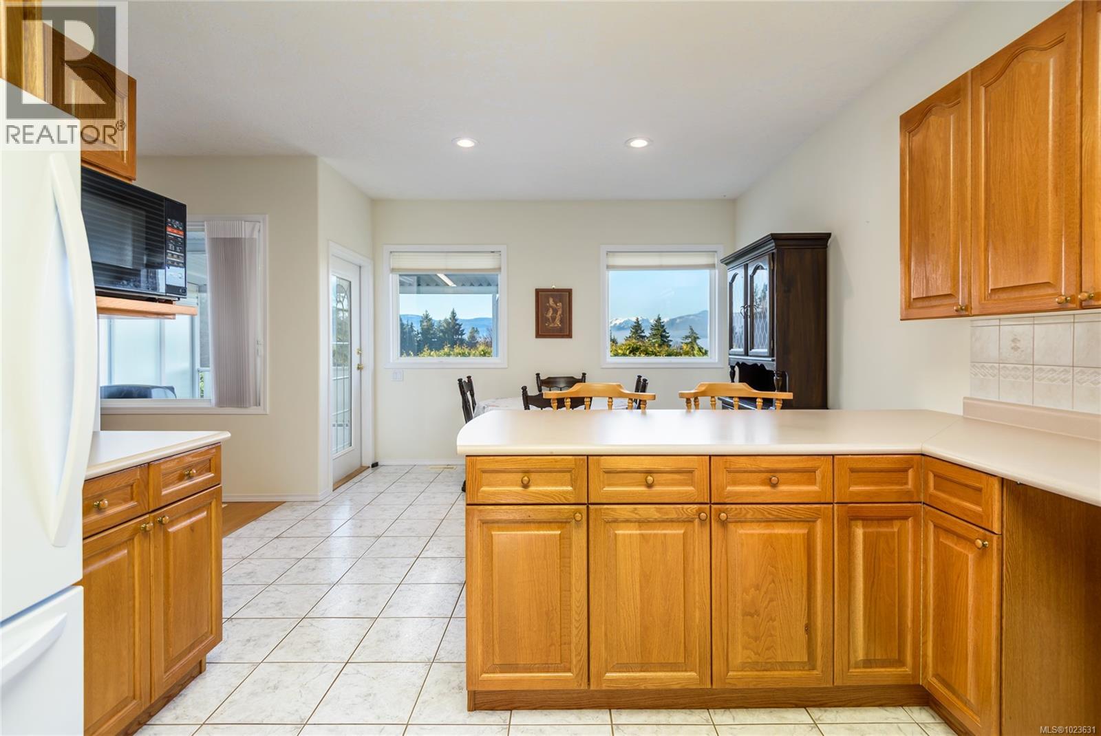 845 View Ave, Courtenay