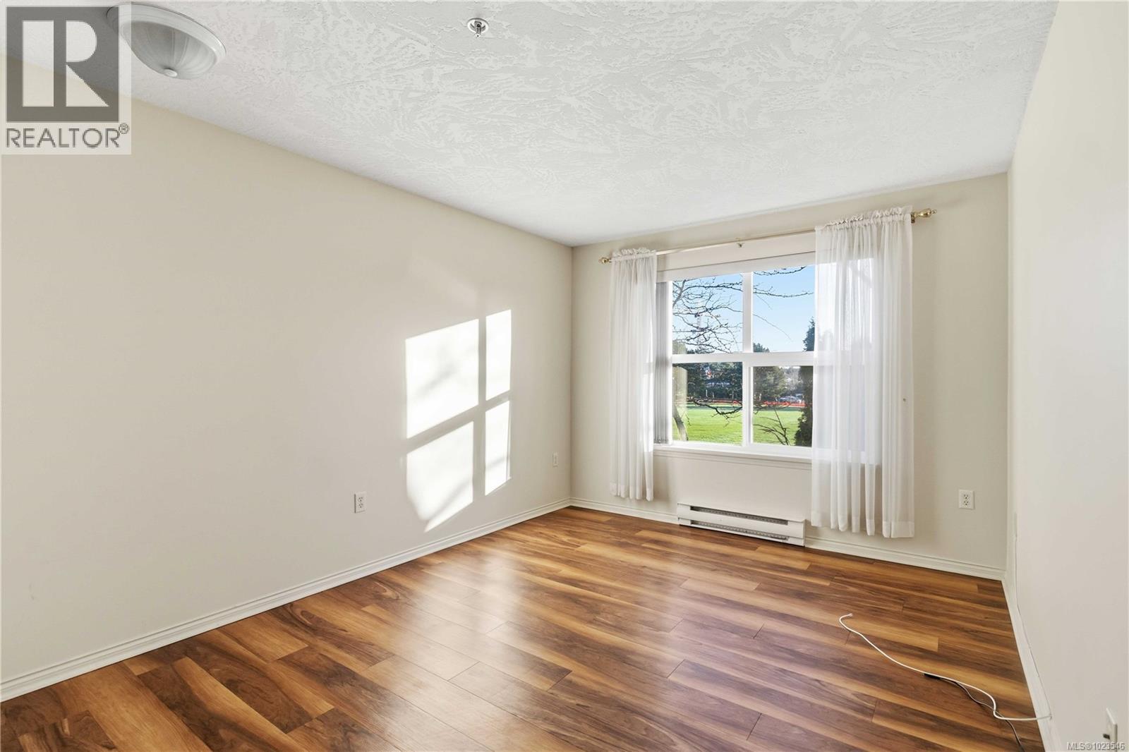 #207 1485 Garnet Rd - 22