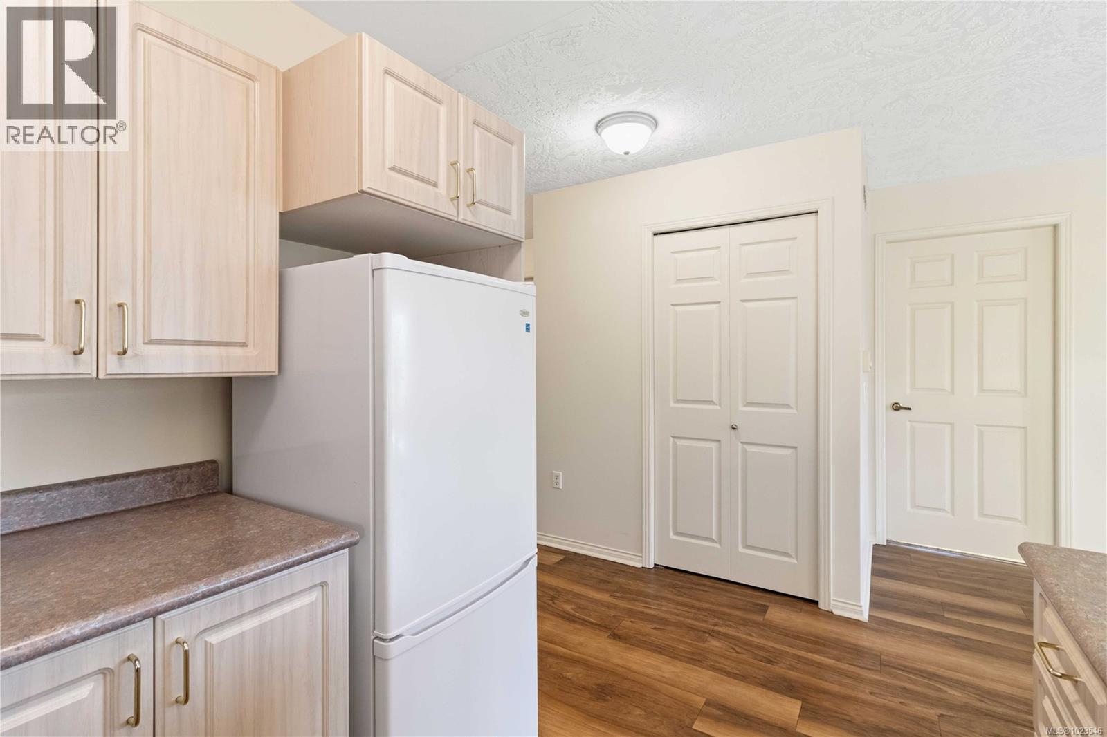 #207 1485 Garnet Rd - 9