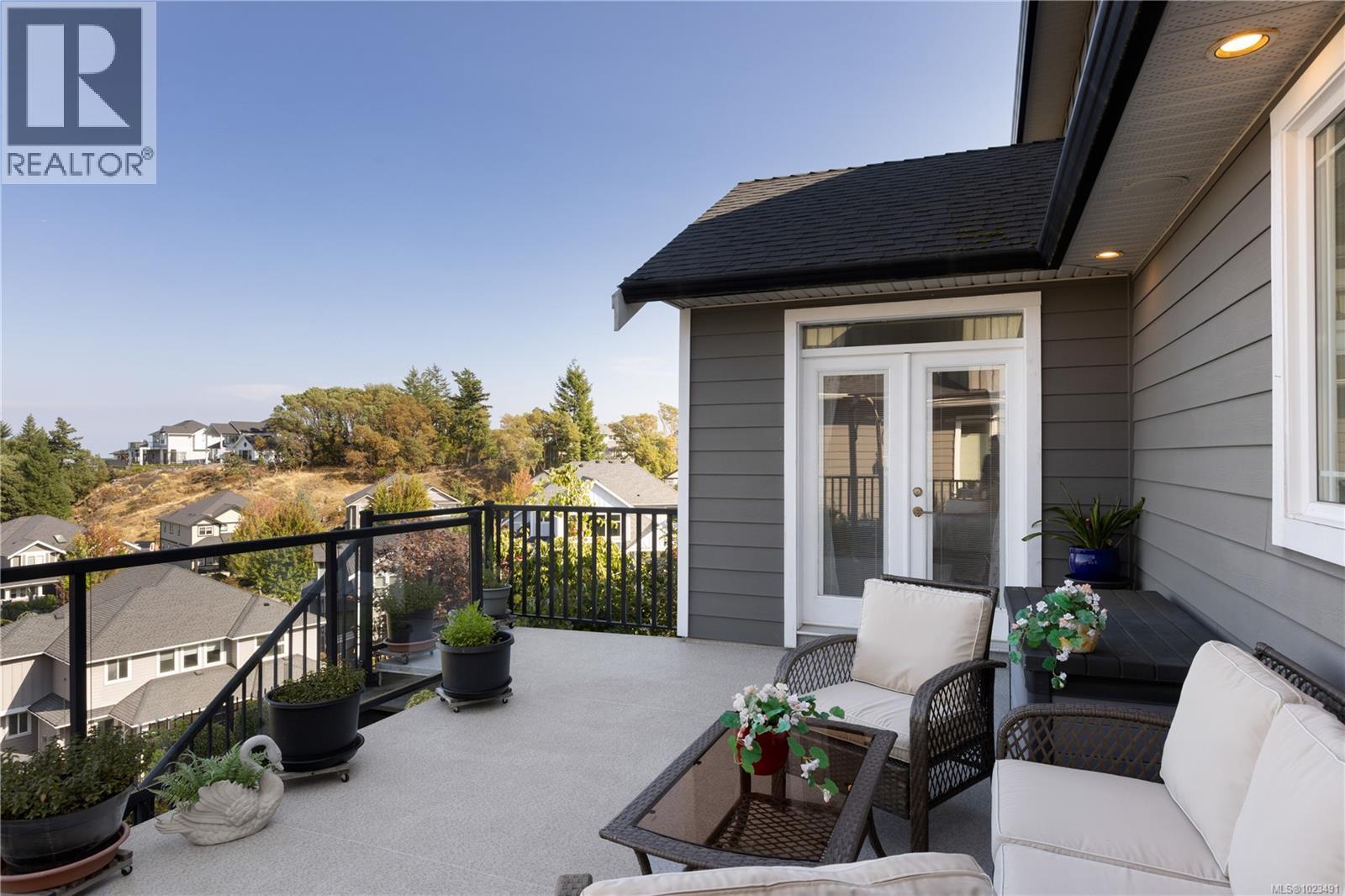  2287 Nicklaus Drive, Langford