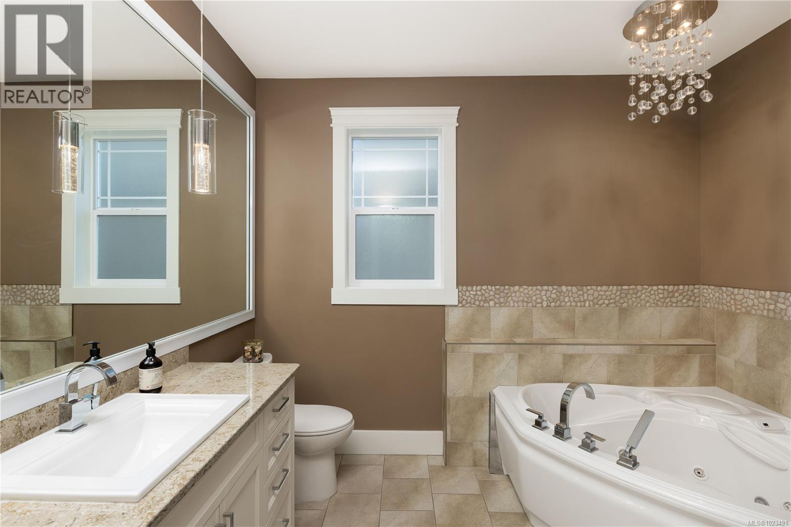  2287 Nicklaus Drive, Langford