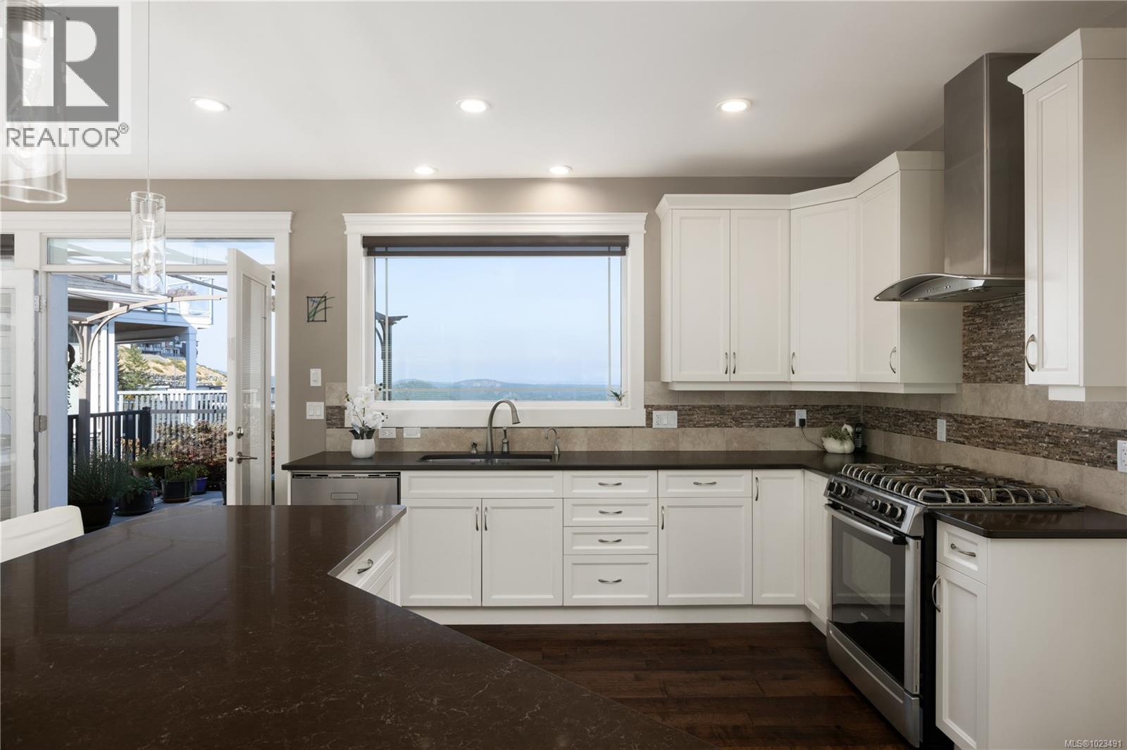  2287 Nicklaus Drive, Langford