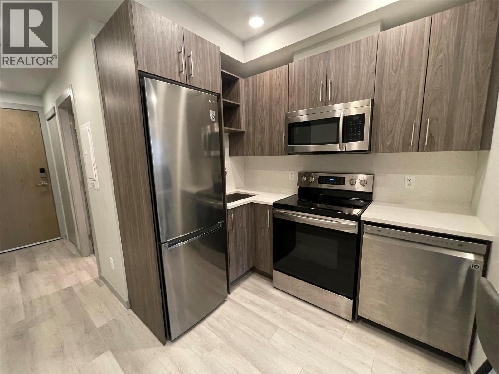 112 345 Dougall Road North, Kelowna