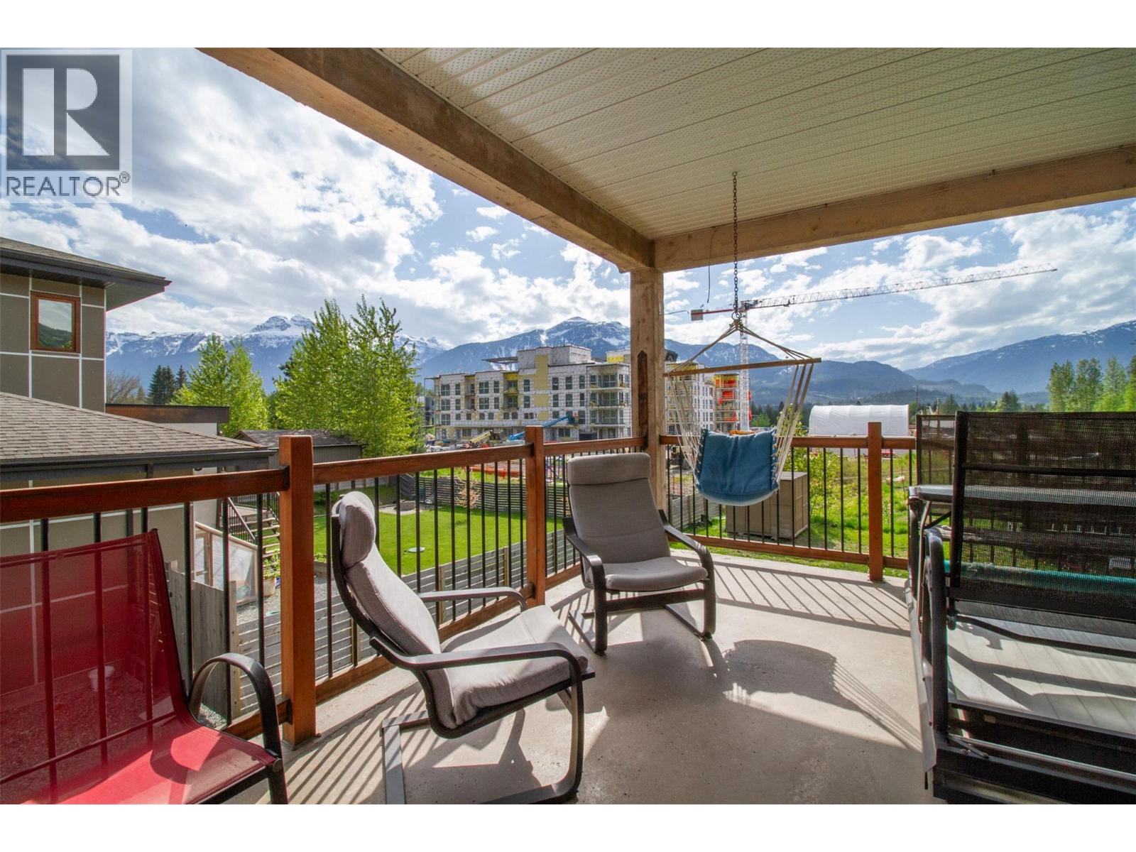 1905 Hay Road, Revelstoke
