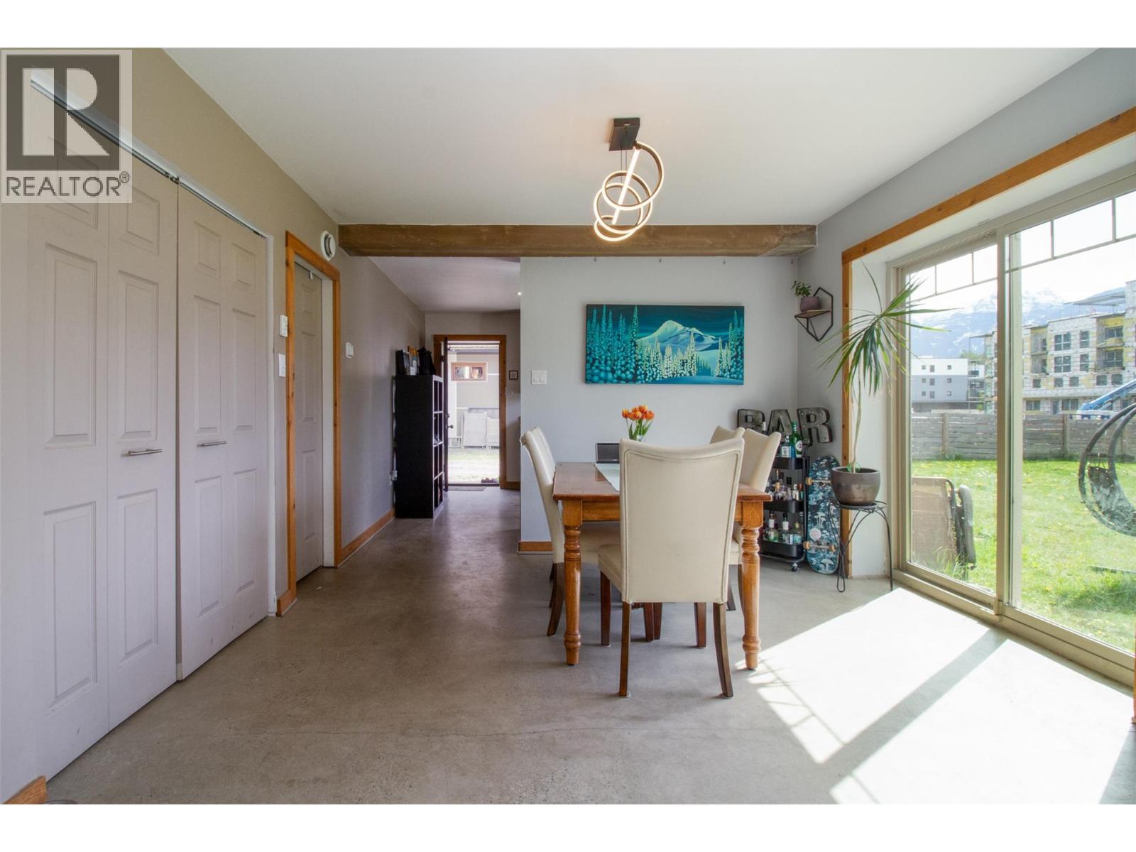 1905 Hay Road, Revelstoke