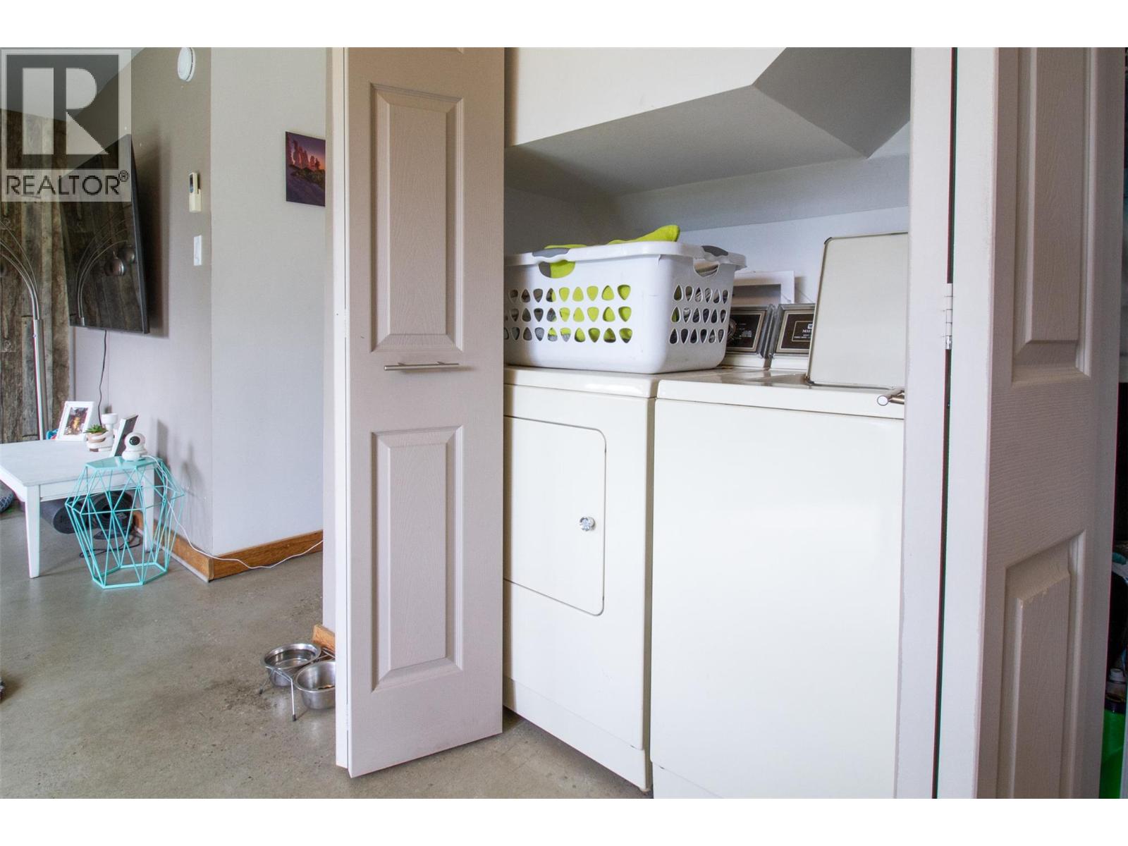 1905 Hay Road, Revelstoke