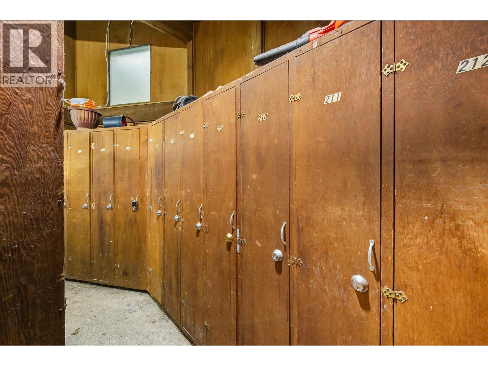 211 2109 WHISTLER ROAD, Whistler