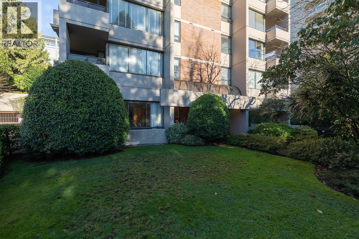 101 1737 DUCHESS AVENUE, West Vancouver