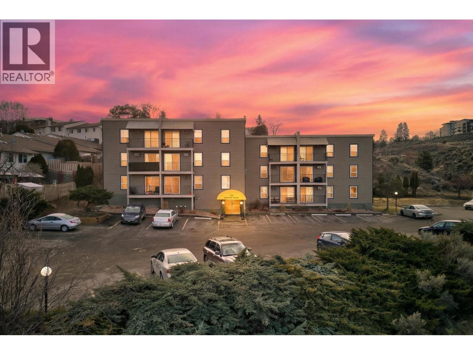 #308 751 GRANDVIEW TERRACE - 32