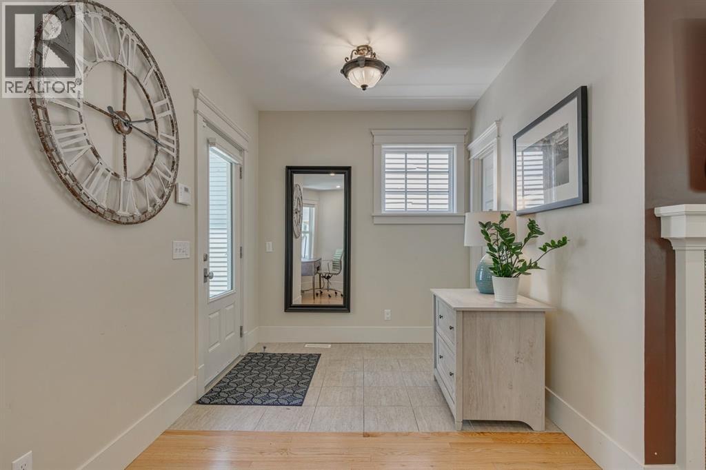 Single Family House for Sale in   Avenue SW Cliff Bungalow Calgary 