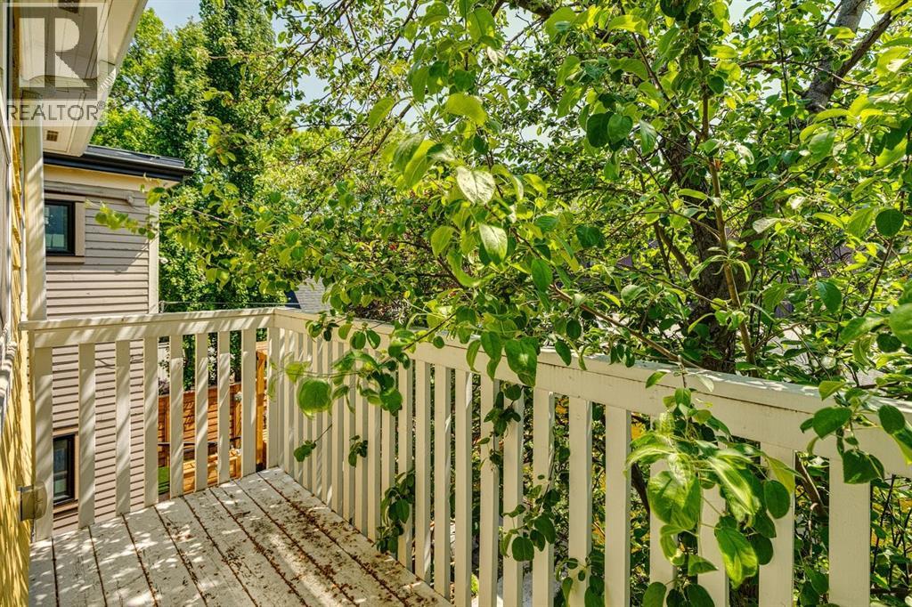 Single Family House for Sale in   Avenue SW Cliff Bungalow Calgary 