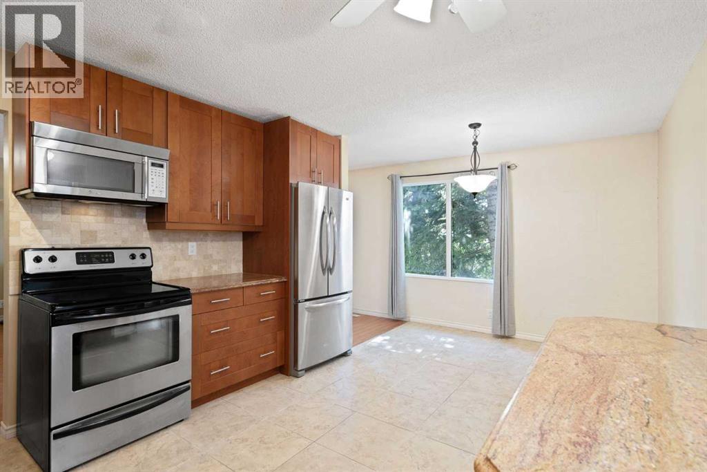 Single Family House Bi-level for Sale in  Maranda Close NE Marlborough Calgary 