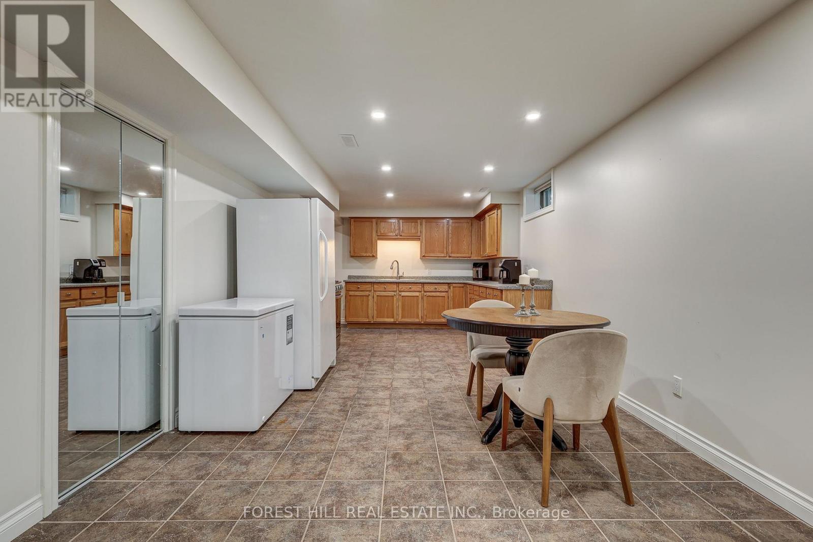 14 COBBLESTONE ROAD Property Photo