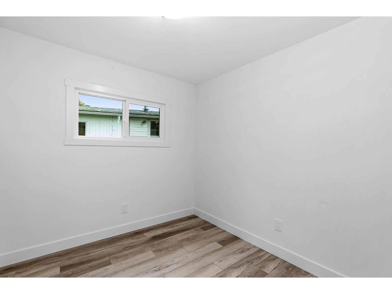 10 34519 LOUGHEED HIGHWAY, Mission