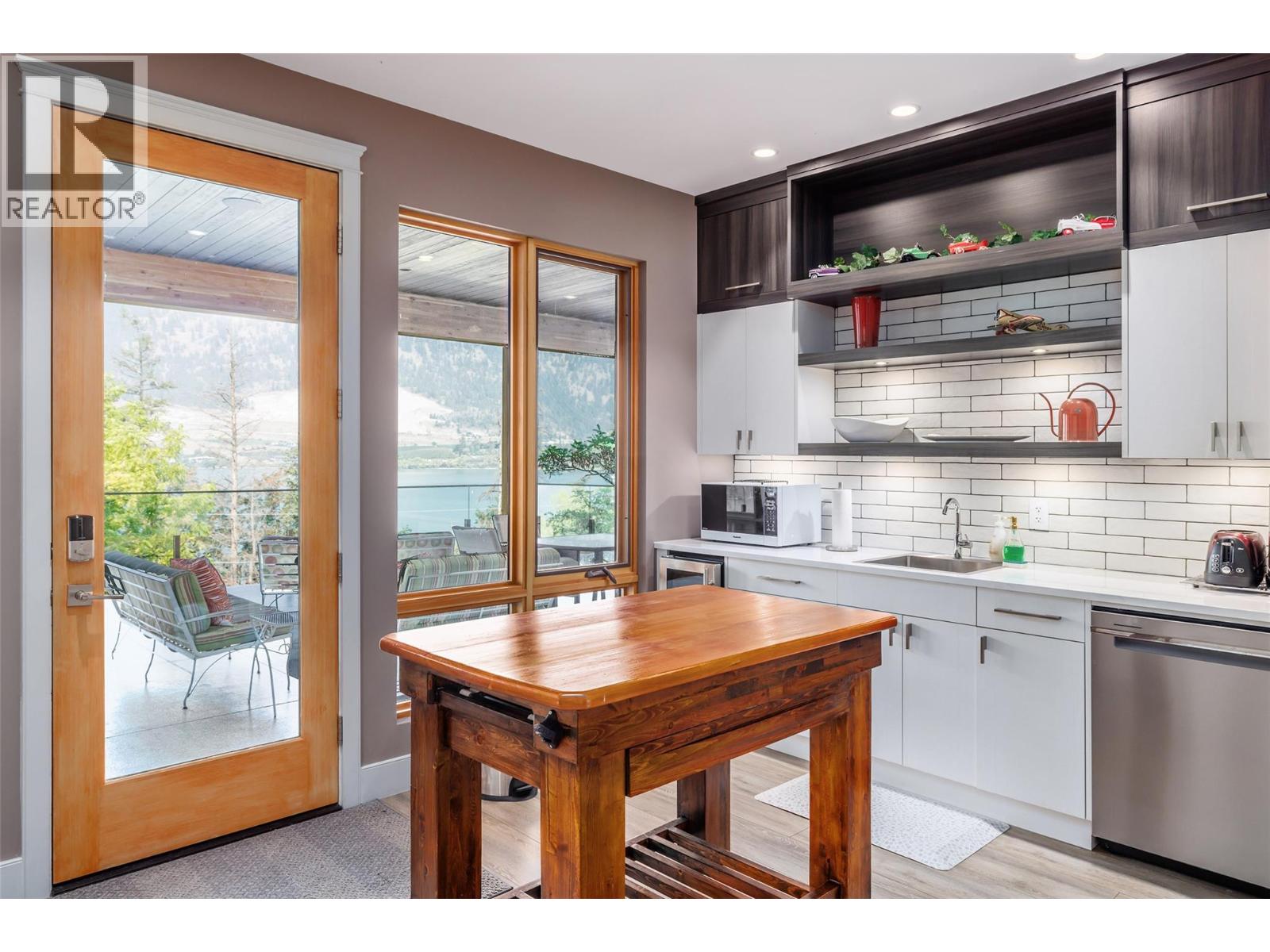  15896 Claridge Drive, Lake Country