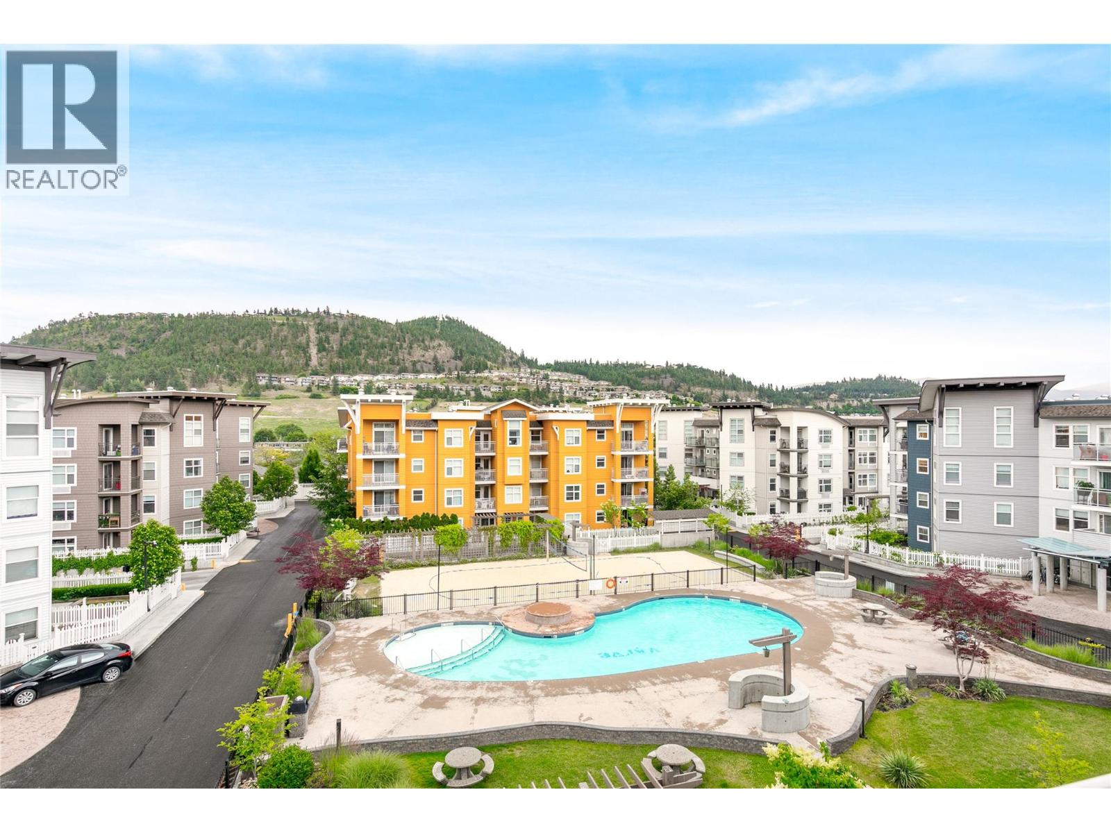 205 563 Yates Road, Kelowna