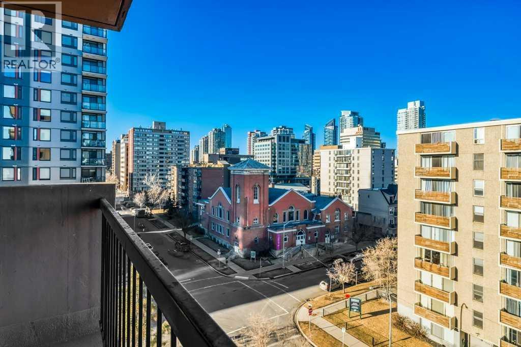 Single Family House for Sale in    Avenue SW Beltline Calgary 