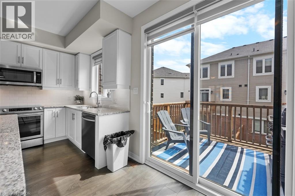 38 HIBISCUS LANE - 15