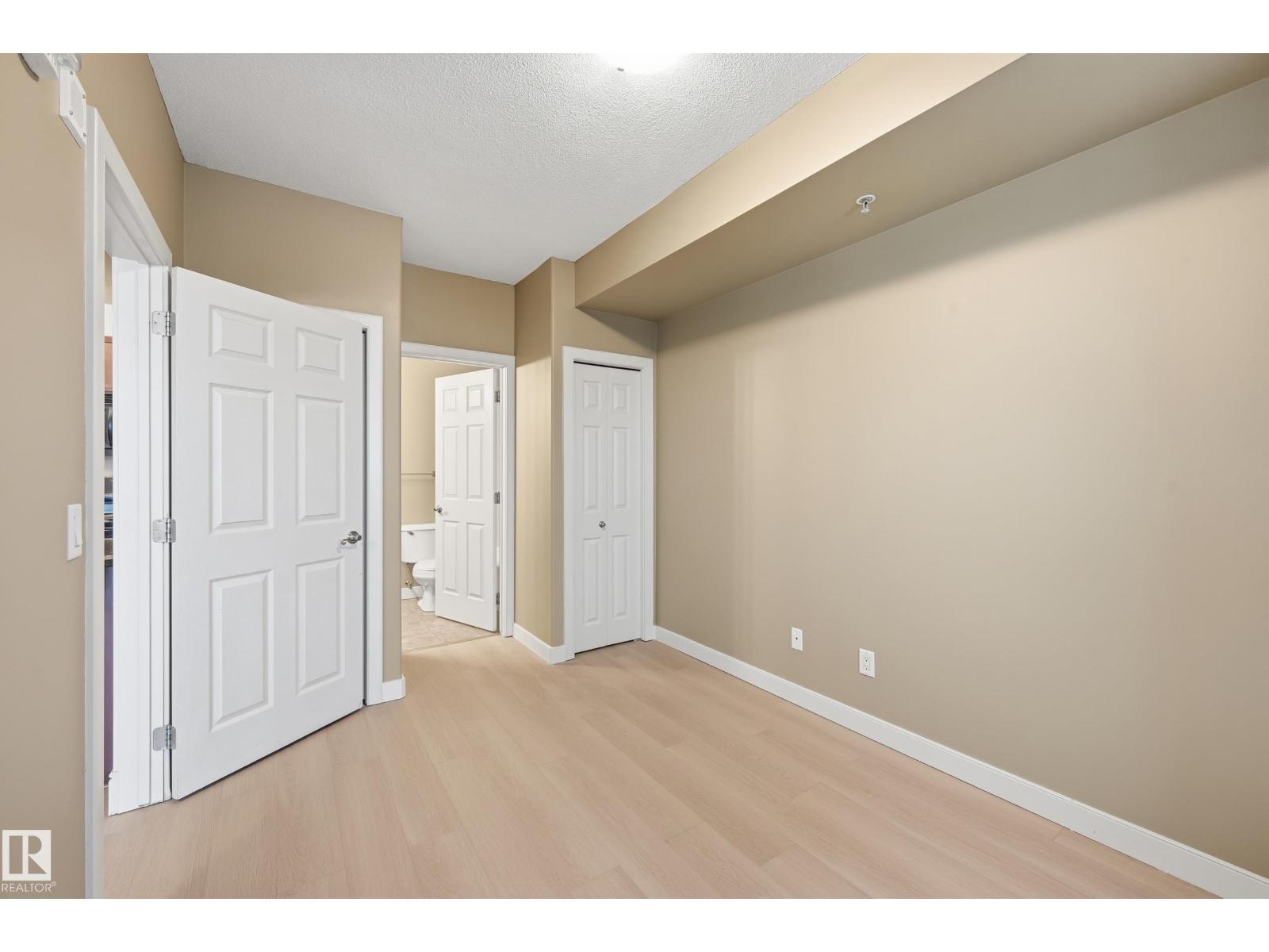 #1407 9939 109 ST NW - 15