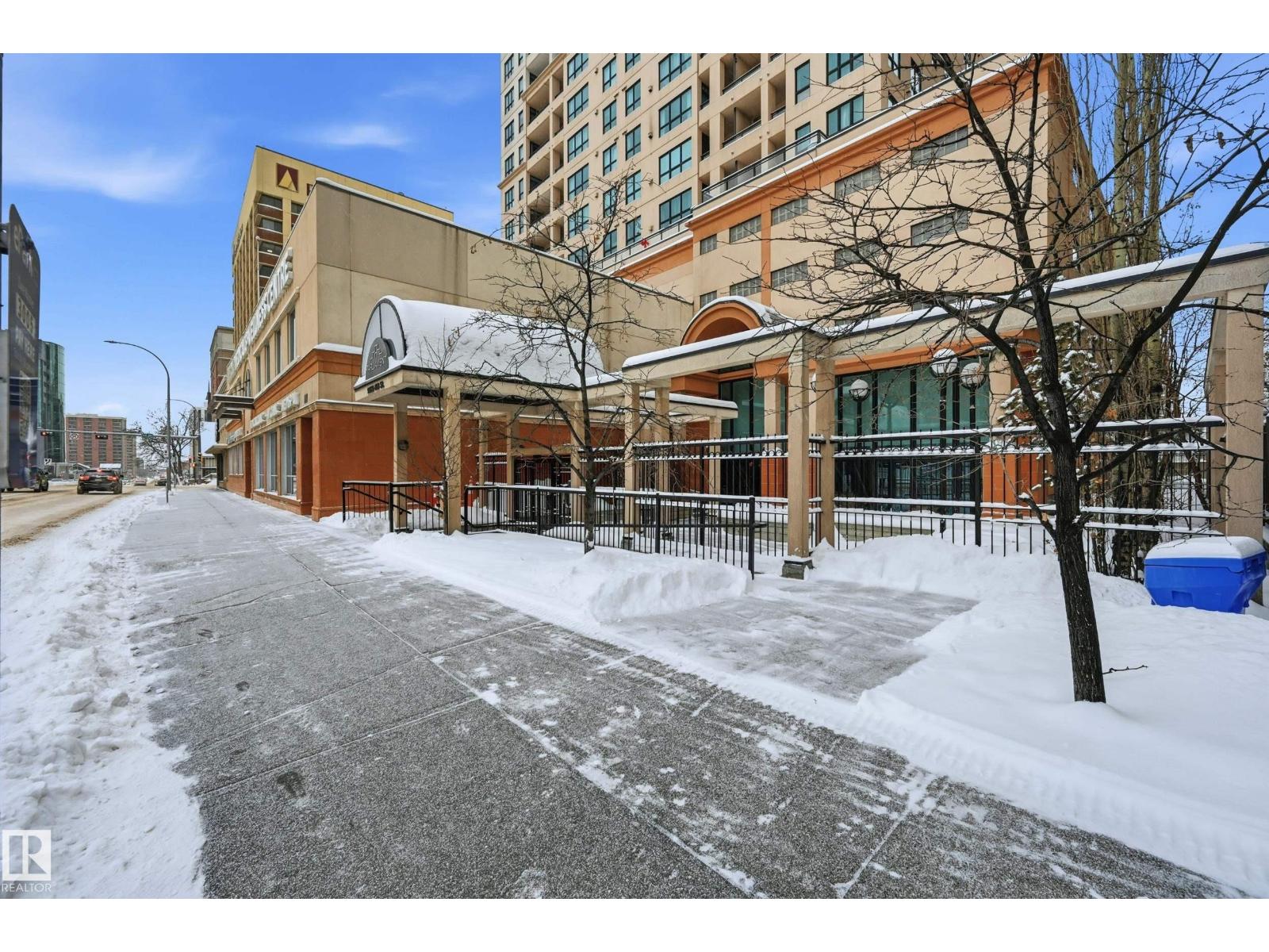 #1407 9939 109 ST NW - 29