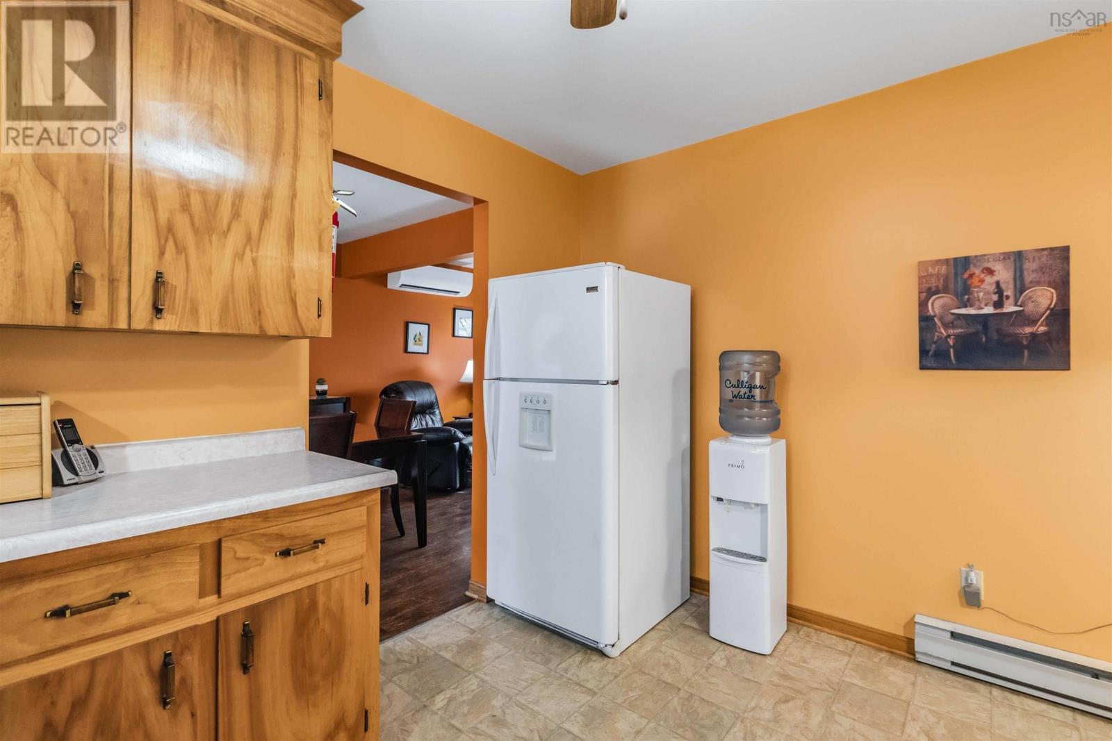 Property 20 of 49 of 37 Westmount Heights