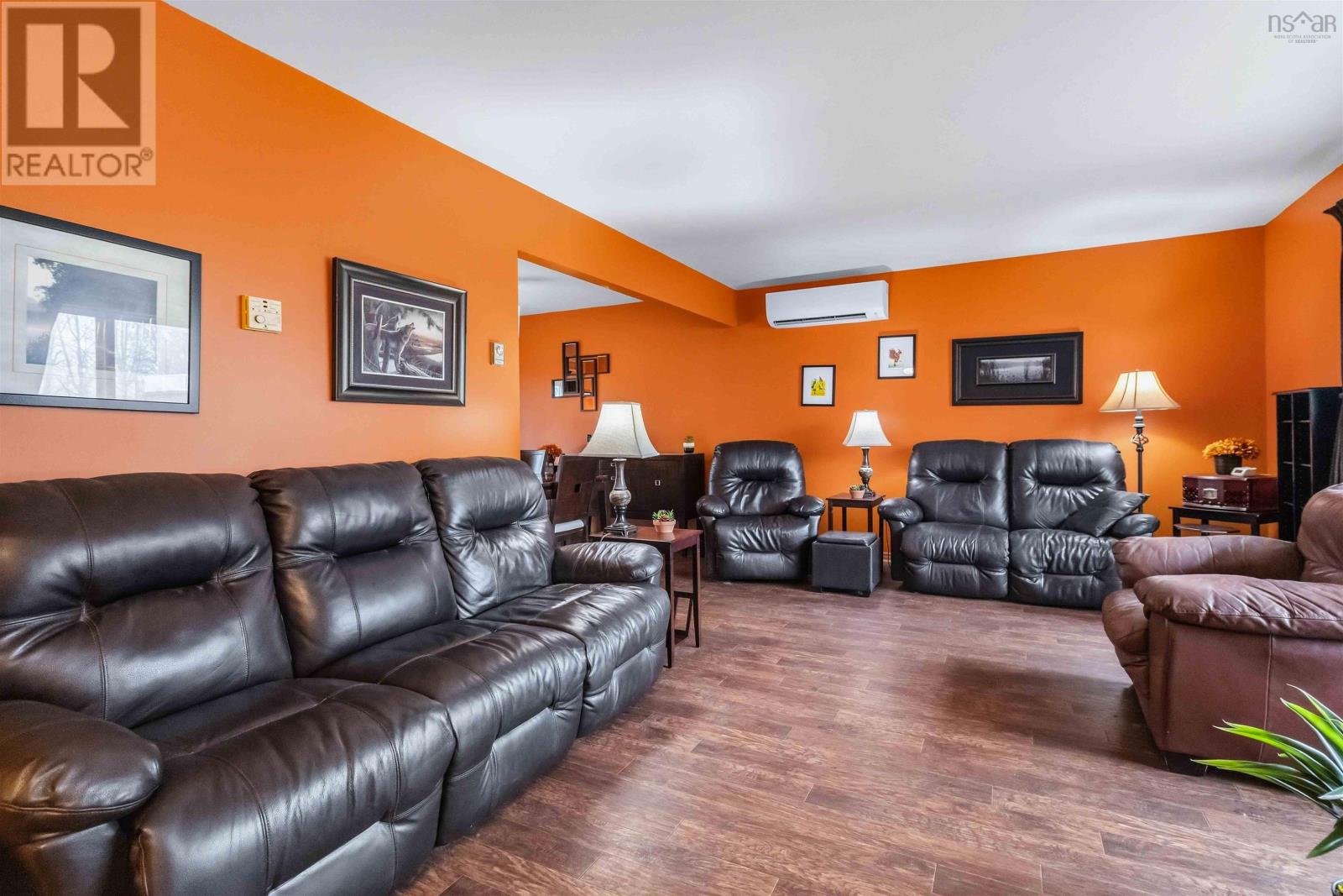 Property 7 of 49 of 37 Westmount Heights