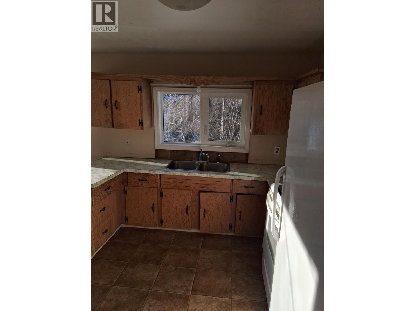 9077 FORSYTH Road, Topley